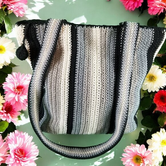 Stone Mountain Gray Striped Polyester Crossbody Purse Shoulder Bag 11392 - Picture 4 of 10